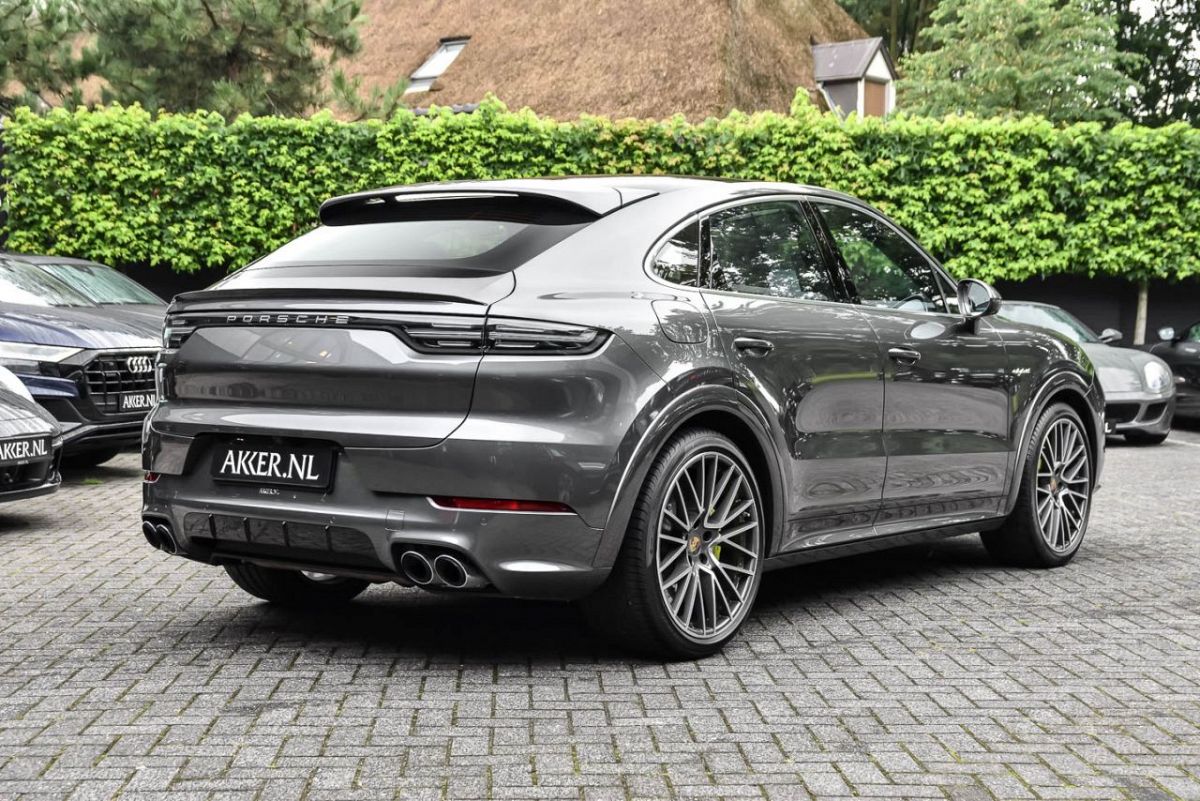 Porsche Cayenne Turbo S EHybrid Coupé Occasion VD AKKER